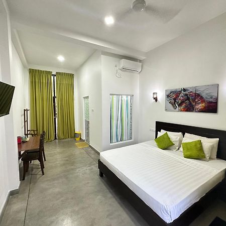 Jayaa Beach Талпе Экстерьер фото