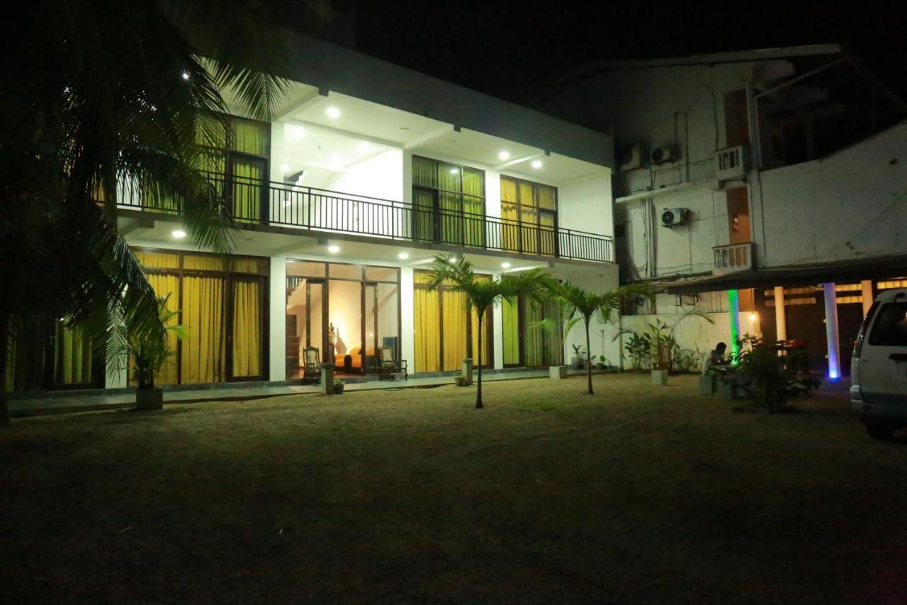 Jayaa Beach Талпе Экстерьер фото